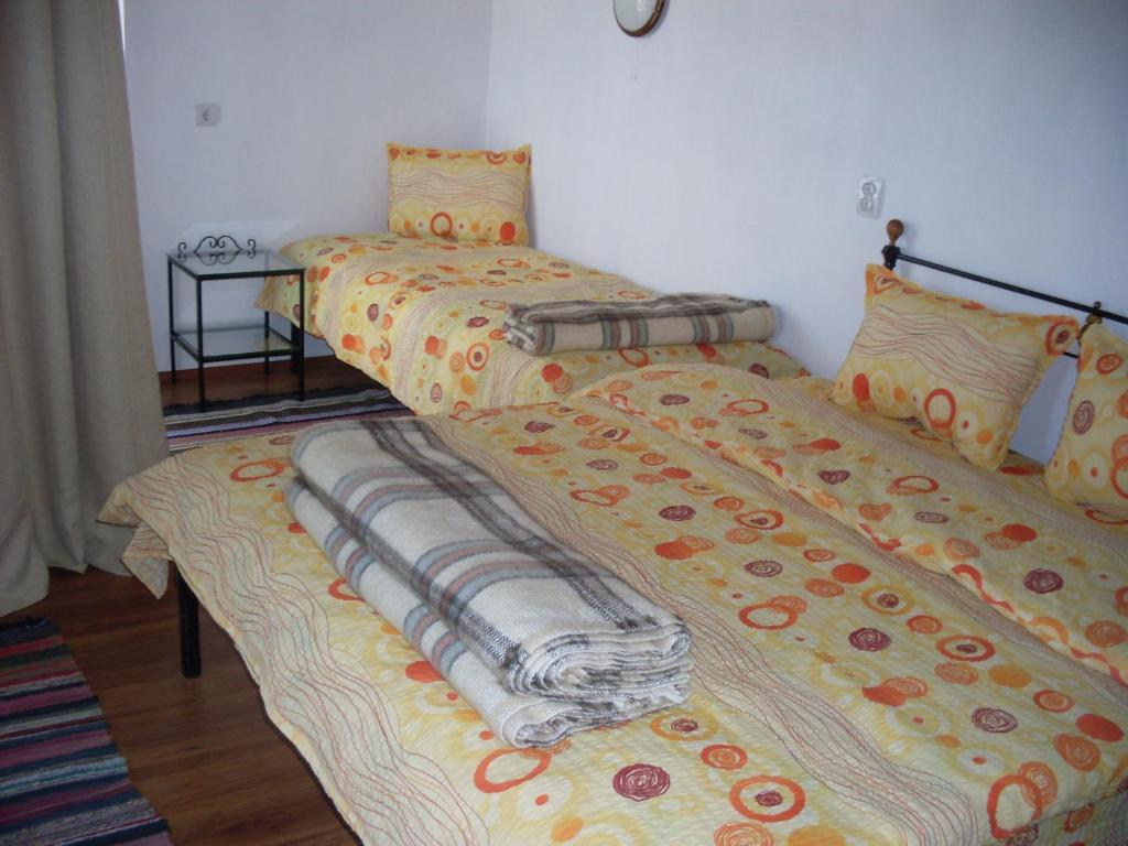 Tsutsovi House Kalofer Quarto foto