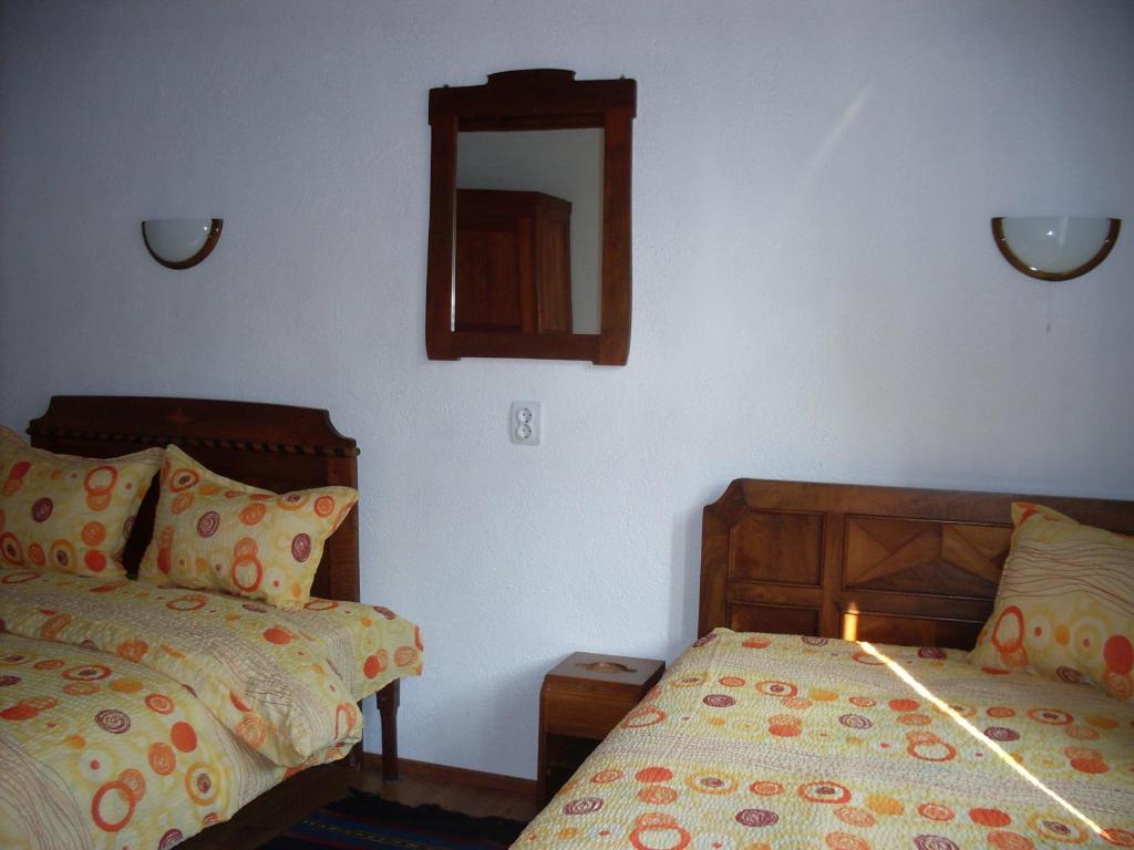 Tsutsovi House Kalofer Quarto foto