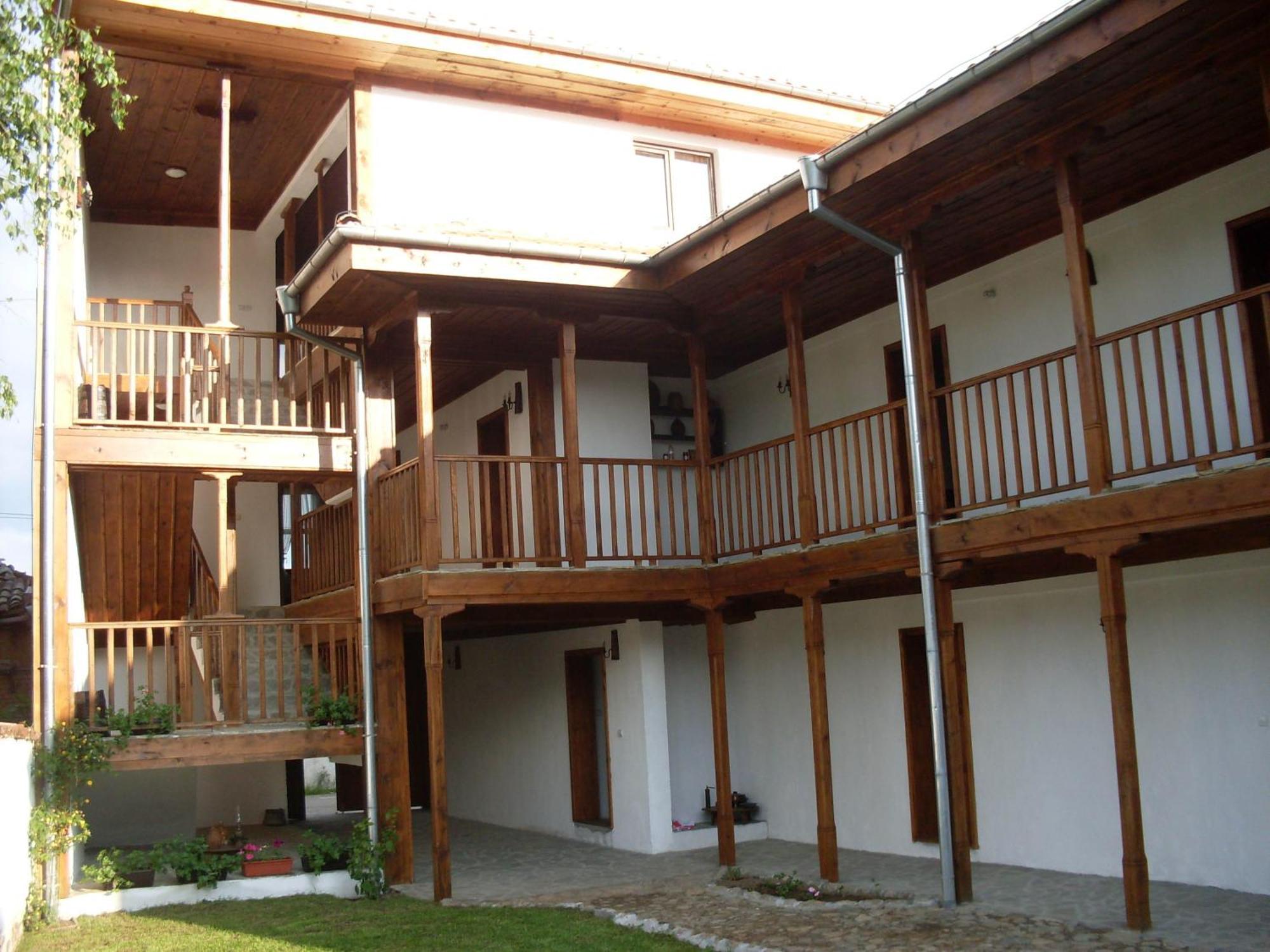 Tsutsovi House Kalofer Exterior foto